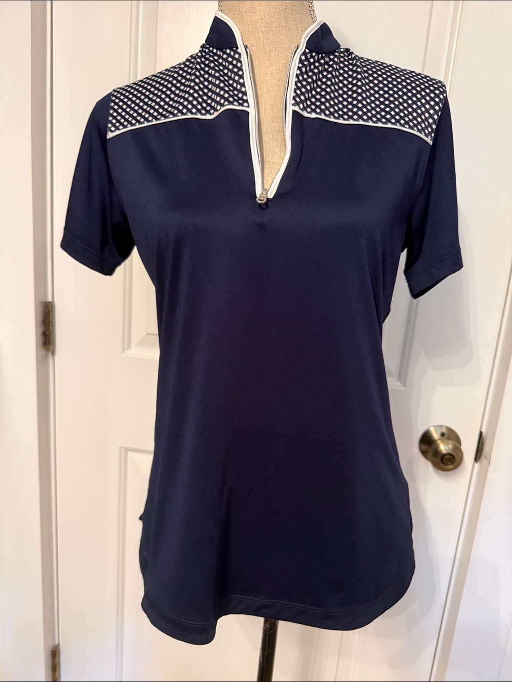 KATE LORD THE BLACK DOG TOP SHORT SLEEVE  1/4 ZIP BLUE WHITE STRETCH SIZE S